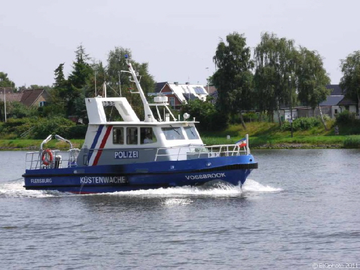 Kstenwach auf dem Nord-Ostsee Kanal / coastguard on their way on North - Baltic Sea  canal