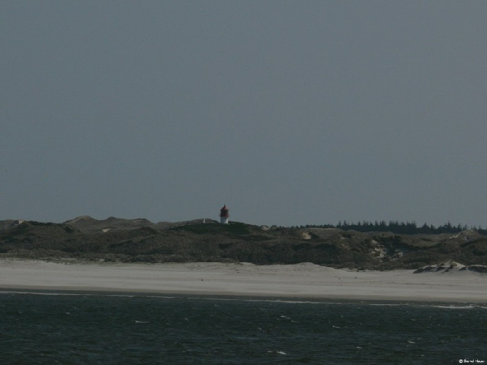 K�ste, D�nen und Leuchtfeuer von Norddorf auf Amrum / beach, dunes and lighthouse from Norddorf on the isle of Amrum